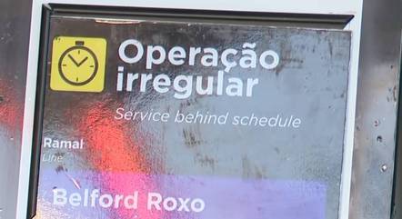 Estação Pavuna tem aviso de operação irregular