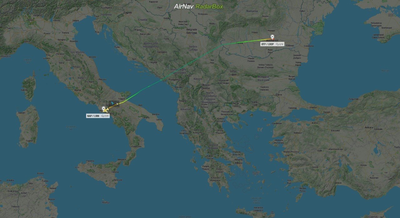 Rota do avião da Blue Air de Bucareste a Nápoles