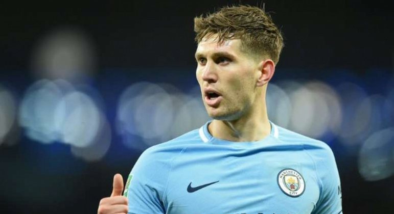 John Stones - Preço: 55,6 milhões de euros ( aproximadamente R$300,6 milhões)