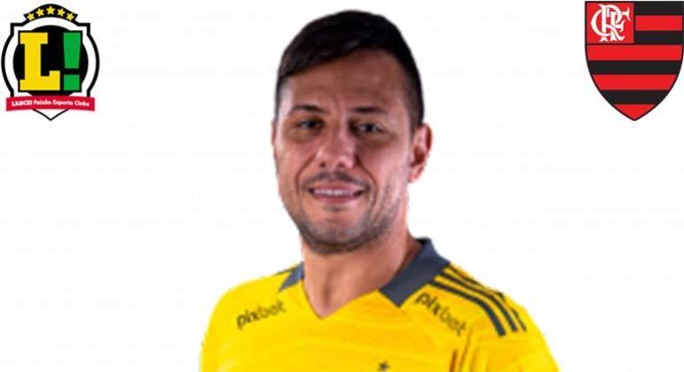 Diego Alves: 4,0 – Saiu muito mal no lance do gol de Hulk. A falha, inclusive, aconteceu cedo no jogo e em um momento em que o Flamengo era melhor em campo. 