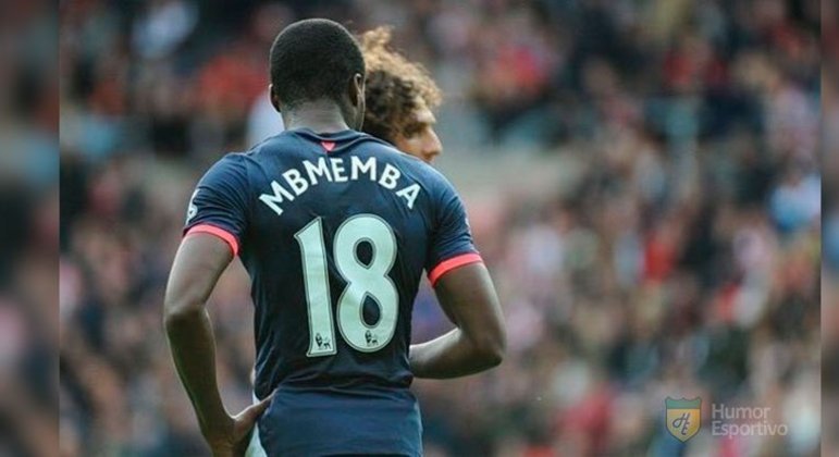 Gafes em camisas de jogadores: Mbemba virou Mbmemba.