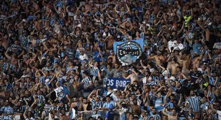 5º lugar: Grêmio - porcentagem de brasileiros que declararam torcida ao Grêmio em 2018: 4,2% - porcentagem de brasileiros que declararam torcida ao Grêmio em 2020: 5,1% - porcentagem de brasileiros que declararam torcida ao Grêmio em 2022: 4,7% - Média entre 1993 até 2022 - 3,6%