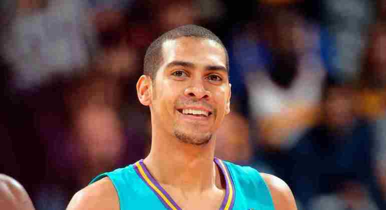 Marquinhos: Draft de 2006 - 43ª escolha / Time: New Orleans Hornets