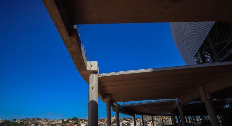 O projeto do estádio foi feito visando à mobilidade e o acesso de pessoas com necessidades especiais a todos setores.