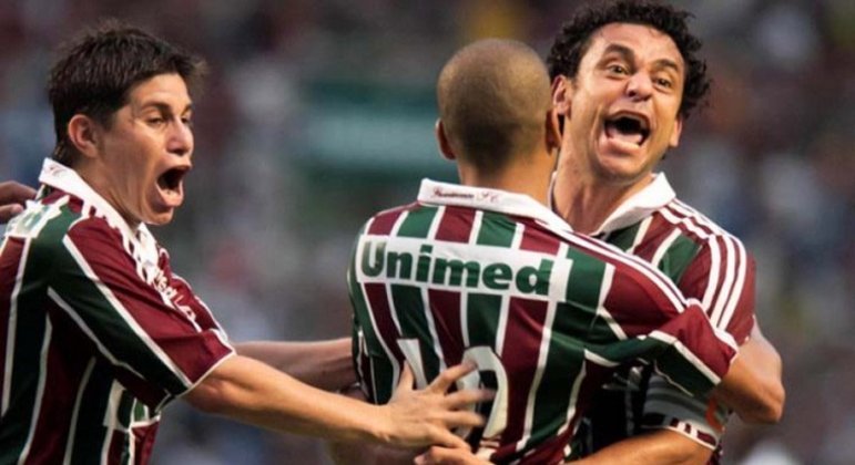 A temporada de 2010 também foi especial para Fred. Junto ao elenco do Fluminense, o atacante conquistou o Brasileirão pela primeira vez e dava o pontapé inicial para uma das maiores idolatrias do clube. 