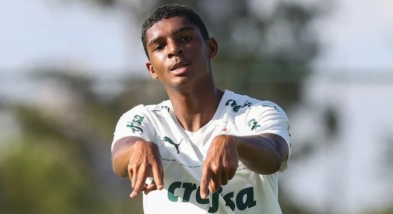 14 - Luis Guilherme - meia-atacante - 16 anos (atua no Sub-16 e Sub-17)