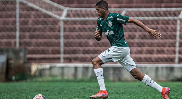 12 - Gabriel Vareta - zagueiro - 17 anos (atua no Sub-17)