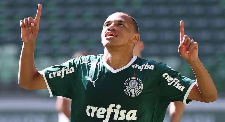 7 - Jhon-Jhon - meio-campista - 19 anos (atua no Sub-20)7 - Jhon-Jhon - meio-campista - 19 anos (atua no Sub-20)