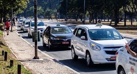 Taxistas receberão o benefício a partir de 16/08