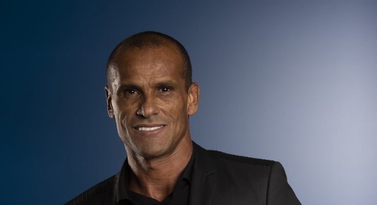 Rivaldo: o meia e camisa 10 da Seleção Brasileira hoje tem 50 anos, é empresário e joga em eventos pelo Barcelona Legends.