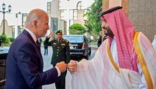 Encontro de Biden com príncipe saudita prejudica sua imagem de defensor dos direitos humanos