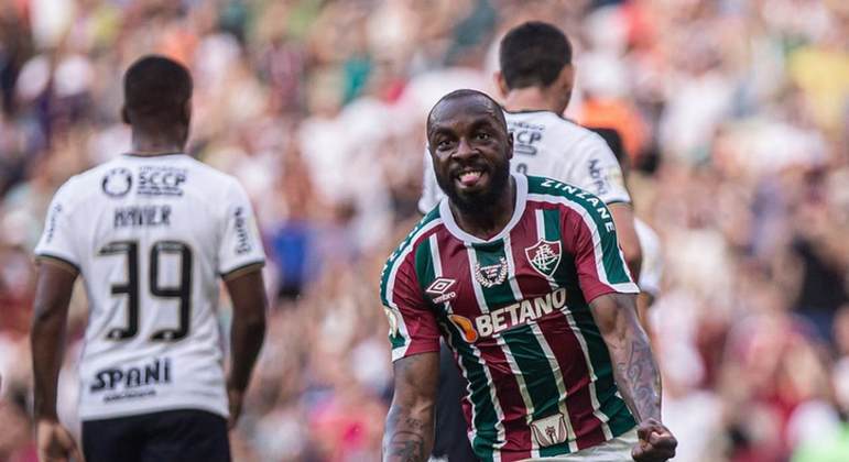 13º lugar - MANOEL (zagueiro - Fluminense): 1 ponto