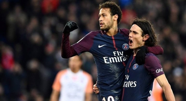 Logo que chegou ao PSG, em 2017, Neymar se desentendeu com um dos ídolos do time: Cavani. Em algumas partidas no início da passagem do brasileiro, ambos queriam cobrar os pênaltis da equipe, mas o posto sempre ficava com o uruguaio