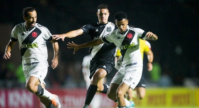 4ª rodada - Vasco 1 x 0 Ponte Preta - Foi a primeira rodada que o Vasco venceu na Série B do Campeonato Brasileiro. Além disso, encerrou um jejum de 11 jogos sem vencer na competição.