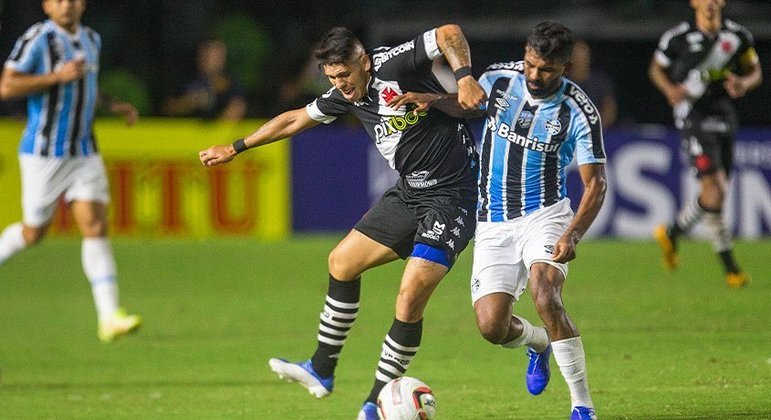 10ª rodada - Vasco 0 x 0 Grêmio - Por muito pouco o Vasco não venceu o Grêmio. Palacios entrou no segundo tempo e perdeu um gol incrível.