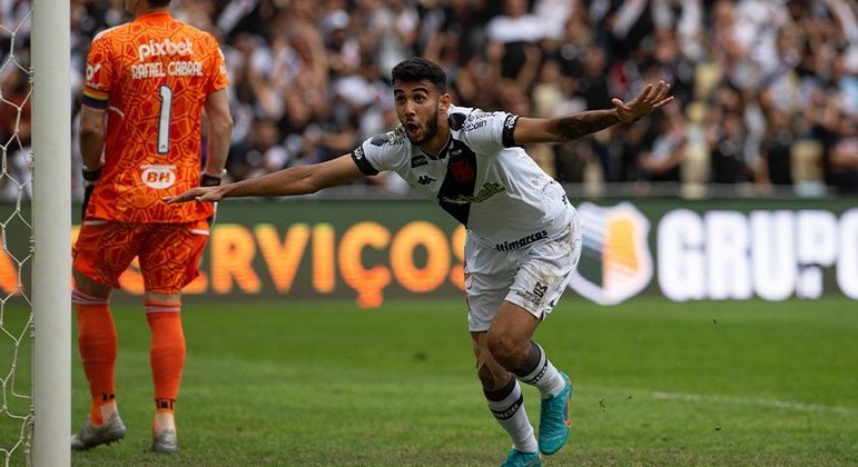 12ª rodada - Vasco 1 x 0 Cruzeiro - Uma das melhores partidas do Vasco na Série B do Campeonato Brasileiro. Sob o comando de Emílio Faro, o Cruz-Maltino pressionou a equipe mineira e assegurou o resultado no primeiro tempo.